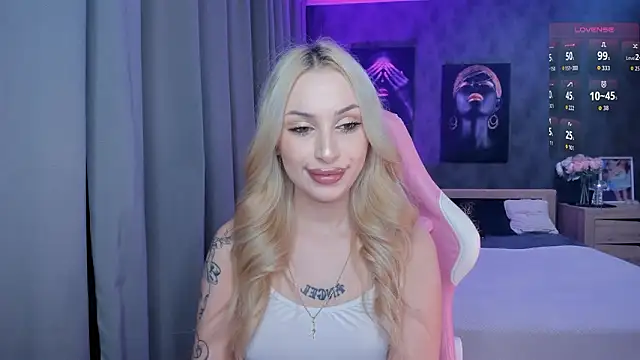 Snapshot of LanaMiracle chatting on 3, 2, 2026 LanaMiracle online show from 3, 2, 2026