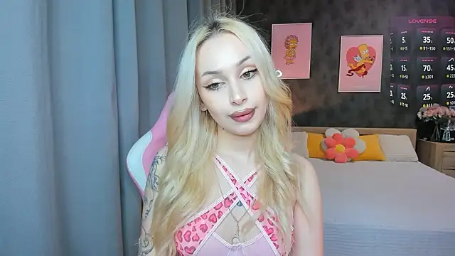 Snapshot of LanaMiracle chatting on 17, 2, 2026 LanaMiracle online show from 17, 2, 2026