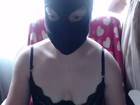Snapshot of 666maskgirl chatting on 10, 6, 2026 666maskgirl online show from 10, 6, 2026