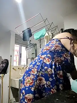 Divine Pouvoir online show from 15, 1, 2026