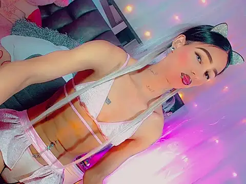 agathaferrer3 online show from 11, 2, 2026