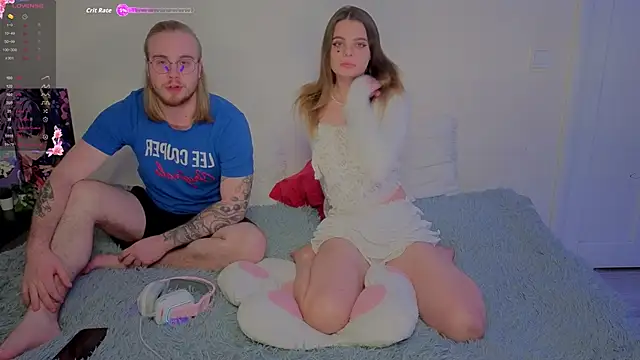 Snapshot of xBounty_sweet chatting on 17, 12, 2025 xBounty sweet online show from 17, 12, 2025