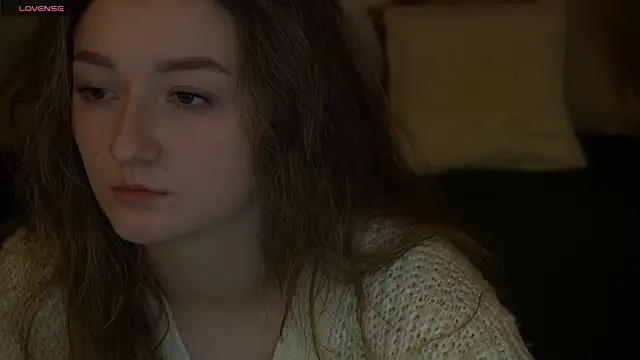 Snapshot of CyrenaLuxe chatting on 9, 2, 2026 CyrenaLuxe online show from 9, 2, 2026