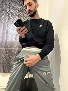 Juliann69Ramiro online show from 9, 1, 2026