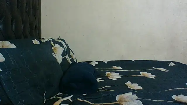 Snapshot of BustyBabyJ chatting on 24, 10, 2025 BustyBabyJ online show from 24, 10, 2025