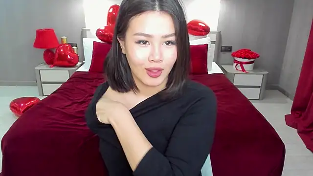 Brunette Charm online show from 8, 3, 2026