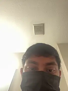 Snapshot of rohitgun023 chatting on 14, 12, 2025 rohitgun023 online show from 14, 12, 2025