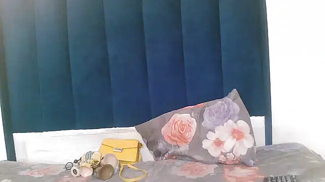 slendercupid online show from 1, 2, 2026