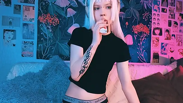 PeacchyPawss online show from 23, 12, 2025