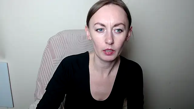 LiaSeass  online show from 1, 4, 2026