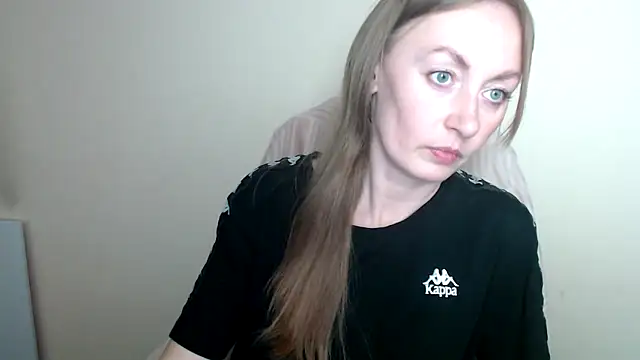 Snapshot of LiaSeass_ chatting on 6, 5, 2026 LiaSeass online show from 6, 5, 2026