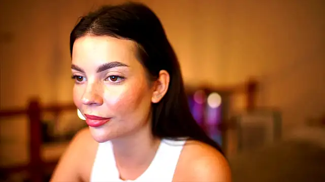 Snapshot of VibrantTunes chatting on 14, 12, 2025 VibrantTunes online show from 14, 12, 2025