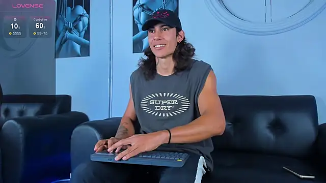 Snapshot of Jese_23 chatting on 16, 12, 2025 Jese 23 online show from 16, 12, 2025