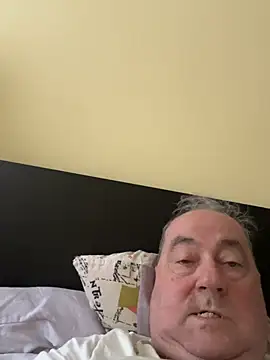 csikar online show from 9, 4, 2026