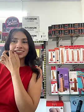 lunaluxury22 online show from 13, 1, 2026