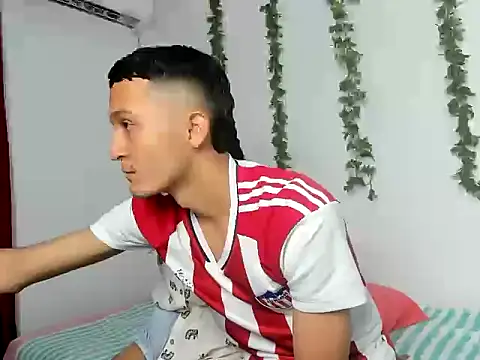 Snapshot of Shsexi_hot chatting on 17, 12, 2025 Shsexi hot online show from 17, 12, 2025