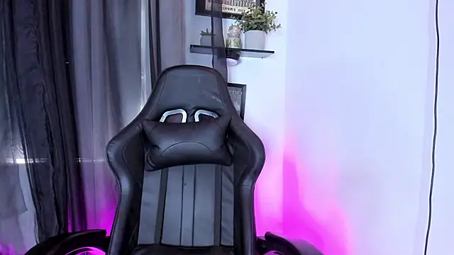 Snapshot of kota_cullenn chatting on 4, 2, 2026 kota cullenn online show from 4, 2, 2026