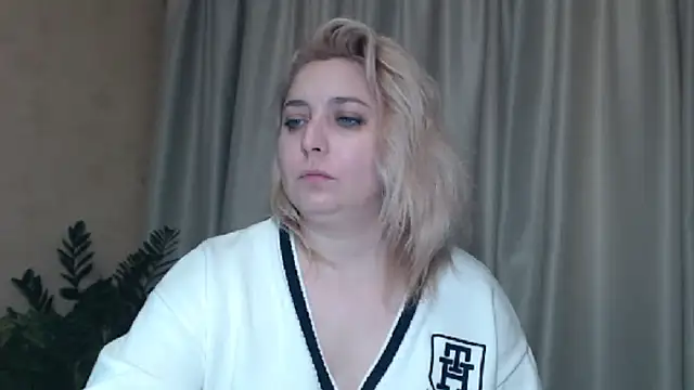 sweetpussy13 online show from 12, 1, 2025