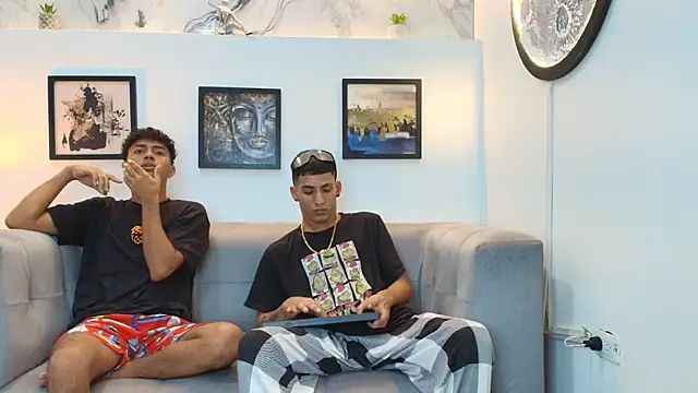 Snapshot of DIAMOND_BLACKS chatting on 8, 1, 2026 DIAMOND BLACKS online show from 8, 1, 2026