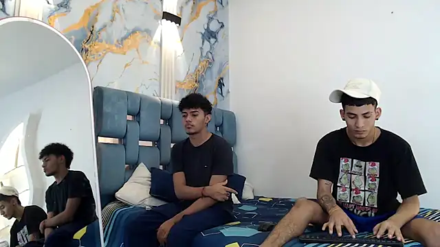 Snapshot of DIAMOND_BLACKS chatting on 18, 1, 2026 DIAMOND BLACKS online show from 18, 1, 2026