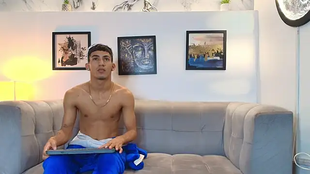 Snapshot of DIAMOND_BLACKS chatting on 7, 2, 2026 DIAMOND BLACKS online show from 7, 2, 2026