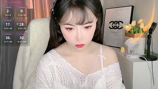 Snapshot of Anna25899 chatting on 16, 12, 2025 Anna25899 online show from 16, 12, 2025