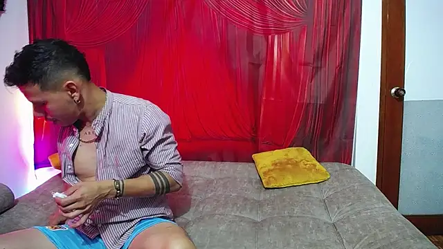 Snapshot of Noha_and_Iam chatting on 8, 1, 2026 Noha and Iam online show from 8, 1, 2026