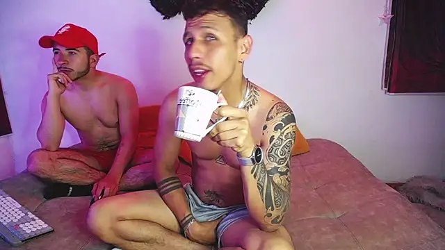 Snapshot of Noha_and_Iam chatting on 7, 4, 2026 Noha and Iam online show from 7, 4, 2026