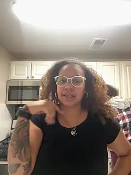 CaramelaTwirl online show from 10, 1, 2026