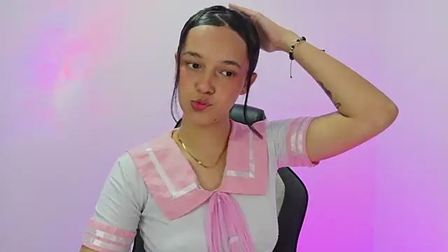 esme  online show from 17, 12, 2025