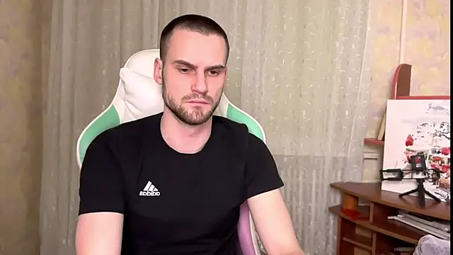 Snapshot of Iveeran chatting on 14, 12, 2025 Iveeran online show from 14, 12, 2025