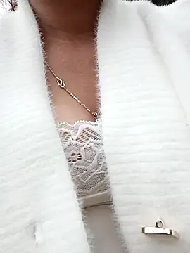 Snapshot of ngaytho004 chatting on 16, 12, 2025 ngaytho004 online show from 16, 12, 2025