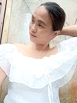 Snapshot of ngaytho004 chatting on 2, 5, 2026 ngaytho004 online show from 2, 5, 2026