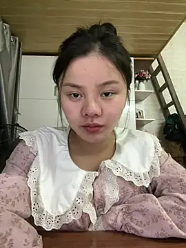 leo-kitty online show from 5, 3, 2026