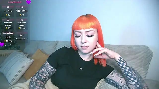 ScarletVixenLive online show from 5, 1, 2026