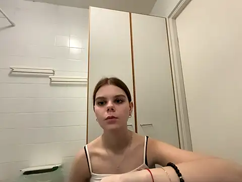 LeyaFlamy online show from 13, 12, 2025