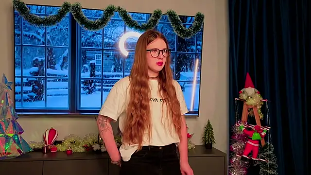 Snapshot of ArlineFarone chatting on 18, 12, 2025 ArlineFarone online show from 18, 12, 2025