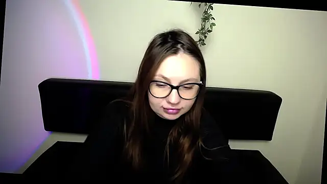 LiliaErmi online show from 17, 4, 2026