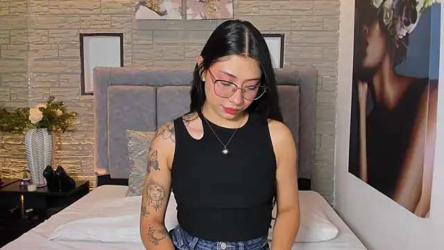 Snapshot of LanaRouse chatting on 6, 1, 2026 LanaRouse online show from 6, 1, 2026