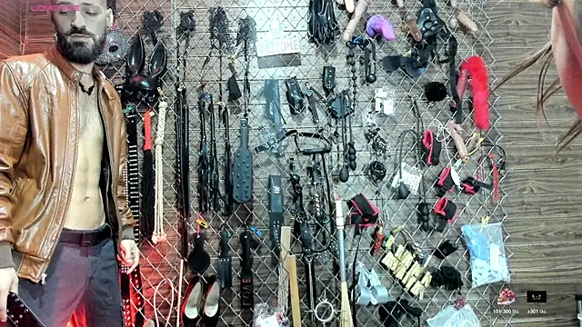 Snapshot of Hardcore_Room_Bdsm chatting on 17, 12, 2025 Hardcore Room Bdsm online show from 17, 12, 2025