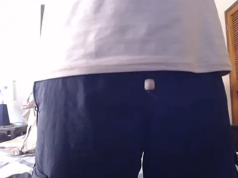 Snapshot of TommyLopez chatting on 4, 2, 2026 TommyLopez online show from 4, 2, 2026