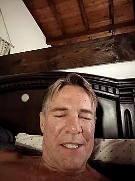 Snapshot of TommyLopez chatting on 15, 2, 2026 TommyLopez online show from 15, 2, 2026