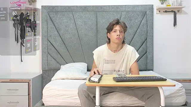 LoganRyder OS online show from 15, 12, 2025