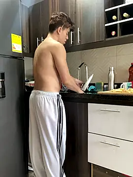 maxxcooper1 online show from 15, 12, 2025