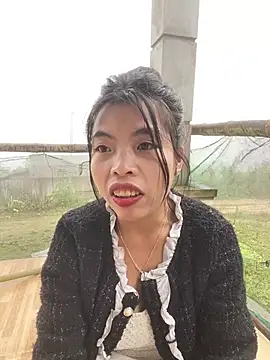 Snapshot of lux-su chatting on 8, 5, 2026 lux-su online show from 8, 5, 2026