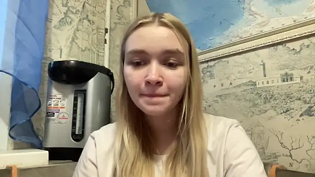 Snapshot of Leifuture chatting on 3, 6, 2026 Leifuture online show from 3, 6, 2026