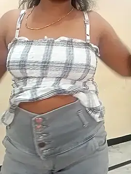 Snapshot of crazysexy_aunty chatting on 17, 12, 2025 crazysexy aunty online show from 17, 12, 2025