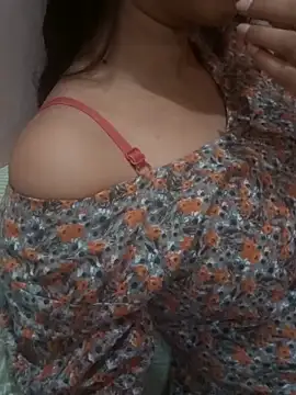 Snapshot of guddi_Jaaneman chatting on 24, 4, 2026 guddi Jaaneman online show from 24, 4, 2026