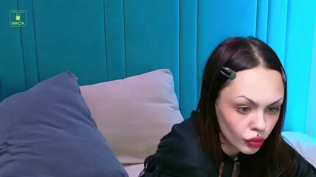 MonicaHoffman online show from 17, 12, 2025