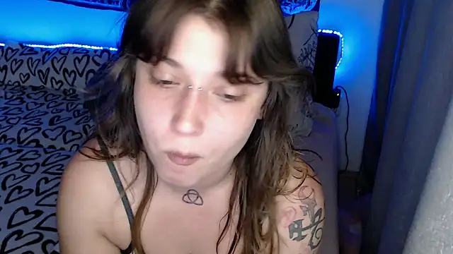 Snapshot of AlienforTwenty chatting on 14, 6, 2026 AlienforTwenty online show from 14, 6, 2026